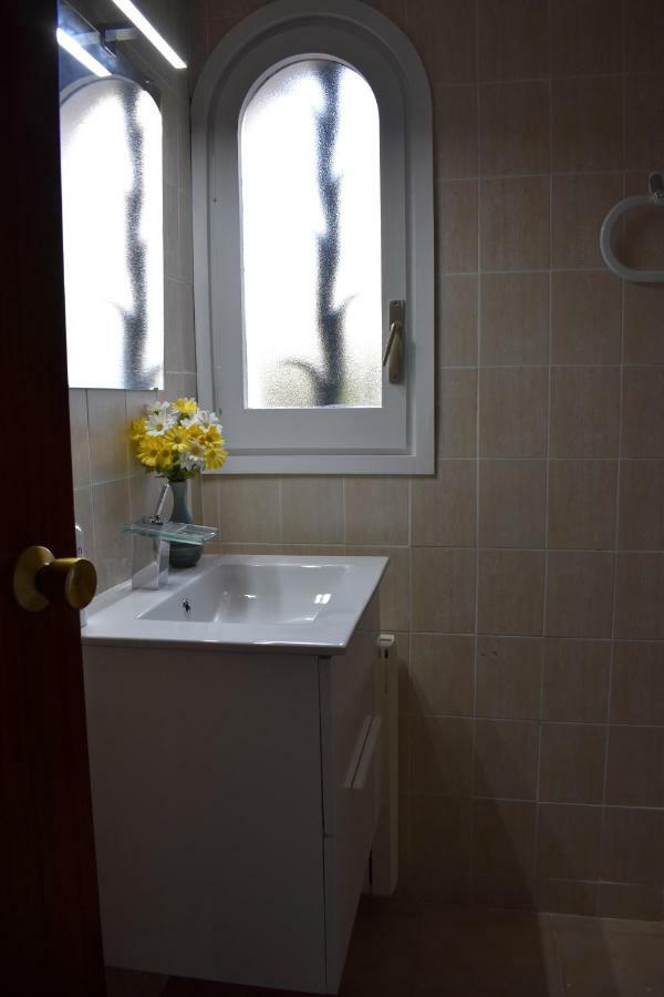 Apartmán Magnolia, Habitacion Matrimonial Con Bano Uso Privado, En Casa Compartida Palafrugell Exteriér fotografie